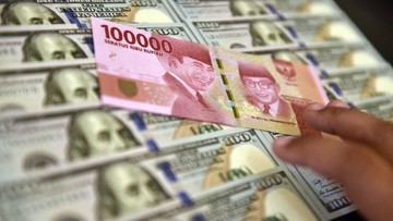 Rupiah Loyo ke Rp16.667 per Dolar AS Senin Sore