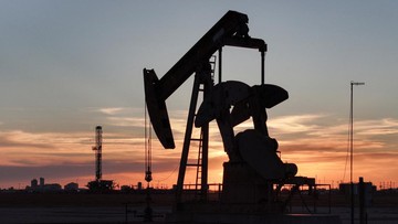 Harga Minyak Meroket 10% Usai Selat Hormuz Ditutup Iran di Tengah Perang